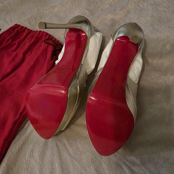 Christian Louboutin Metallic Gold Peep Toe Heels - Picture 2 of 10